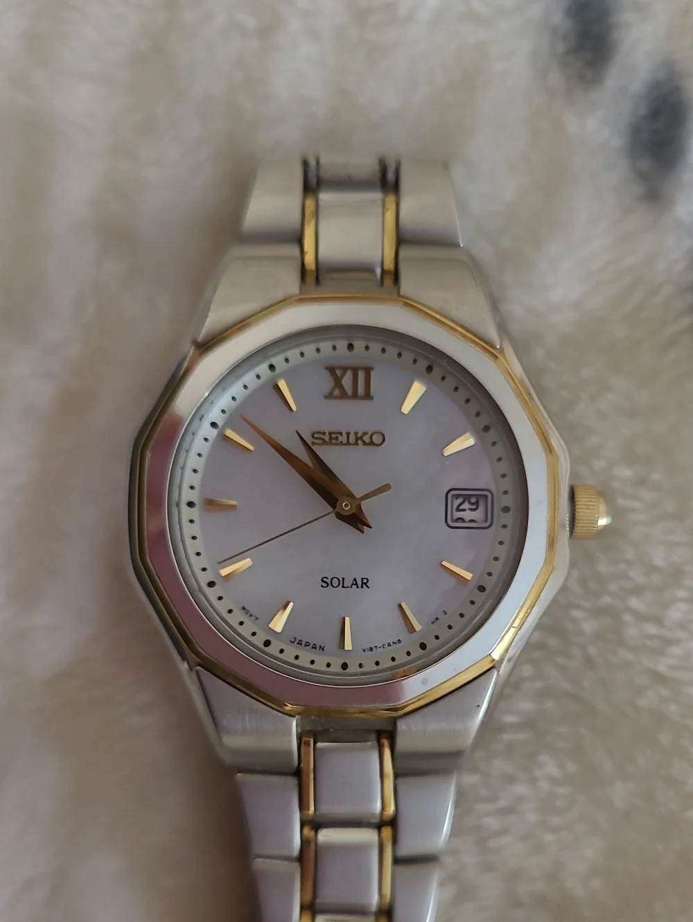 Seiko Two-Tone Solar Watch – White Dial Stainless Steel with Gold Accents Nice - Picture 1 of 5